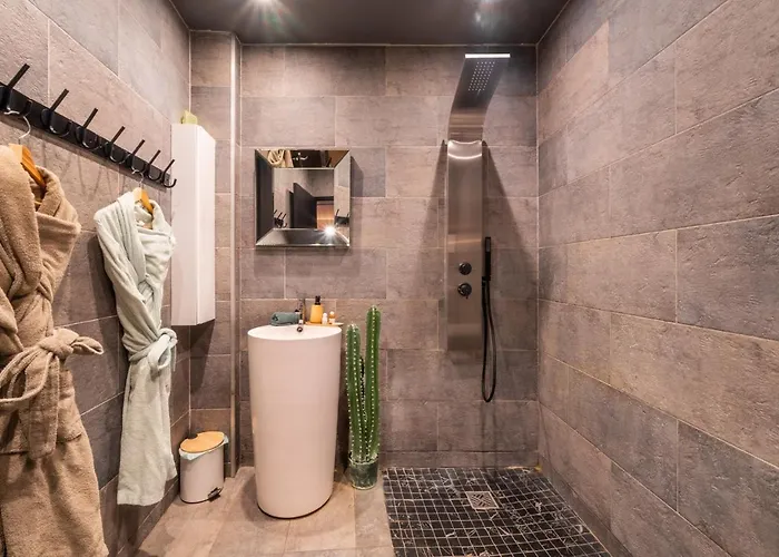 Διαμέρισμα Avec Jacuzzi Prive Ideal Seul Ou Couple - Maison Carre