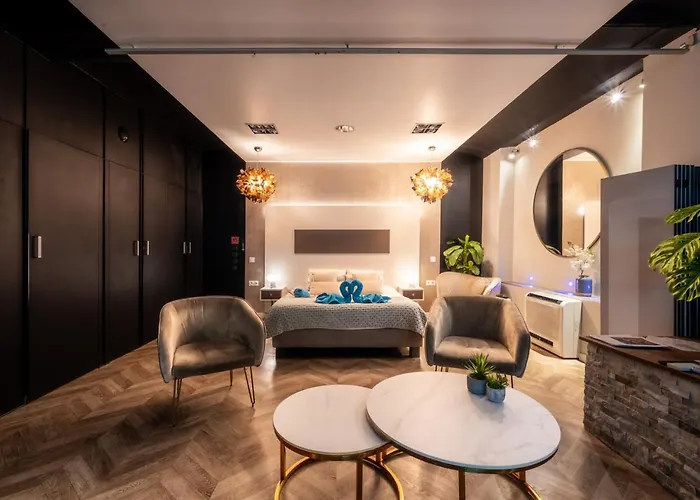 Avec Jacuzzi Prive Ideal Seul Ou Couple - Maison Carre Νιμ